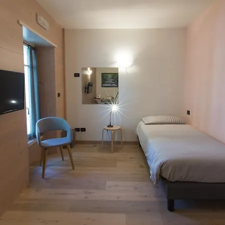 Marzia Rooms-2